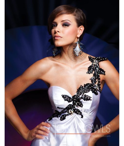 tony-bowls-11129-white-and-black-gown (1)