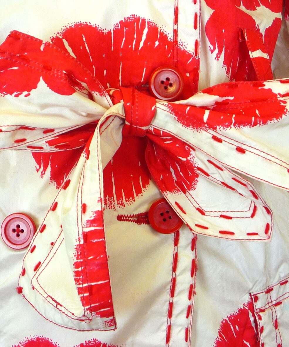 OTT Kiss Kiss Coat White