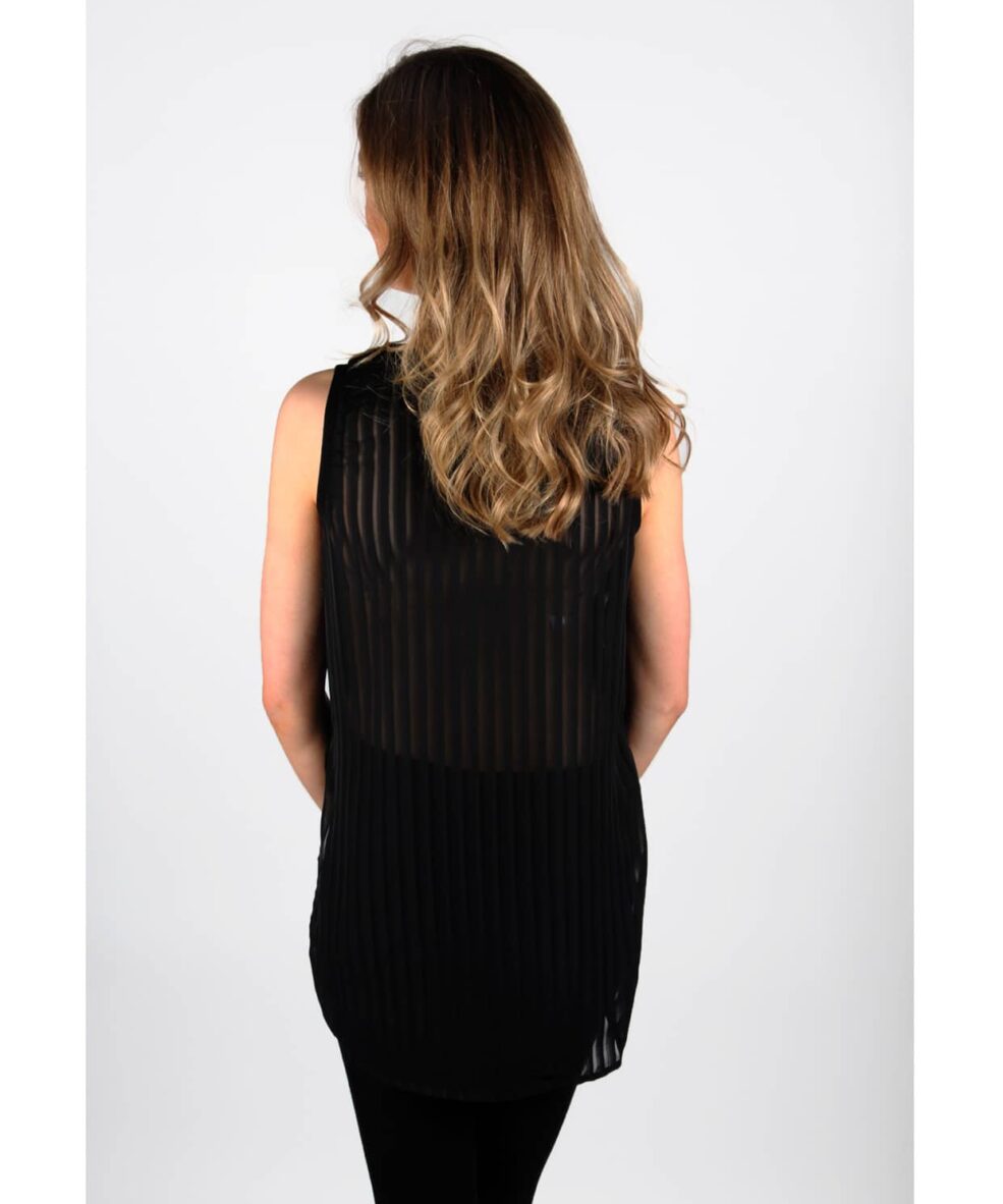Alternative view of Black Pleated Chiffon Back Hi-lo Top