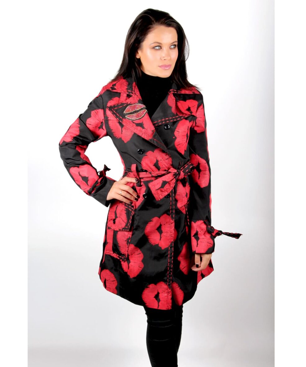 Black Trench coat red lips kiss