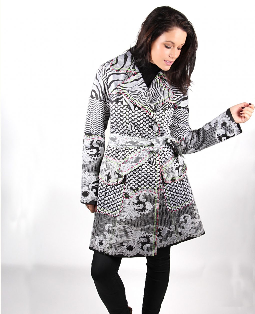 Black and white embroidered trench coat OTT Alila