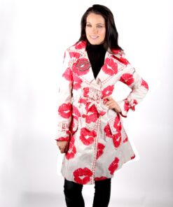 Cream trench coat red lips kiss OTT Alila