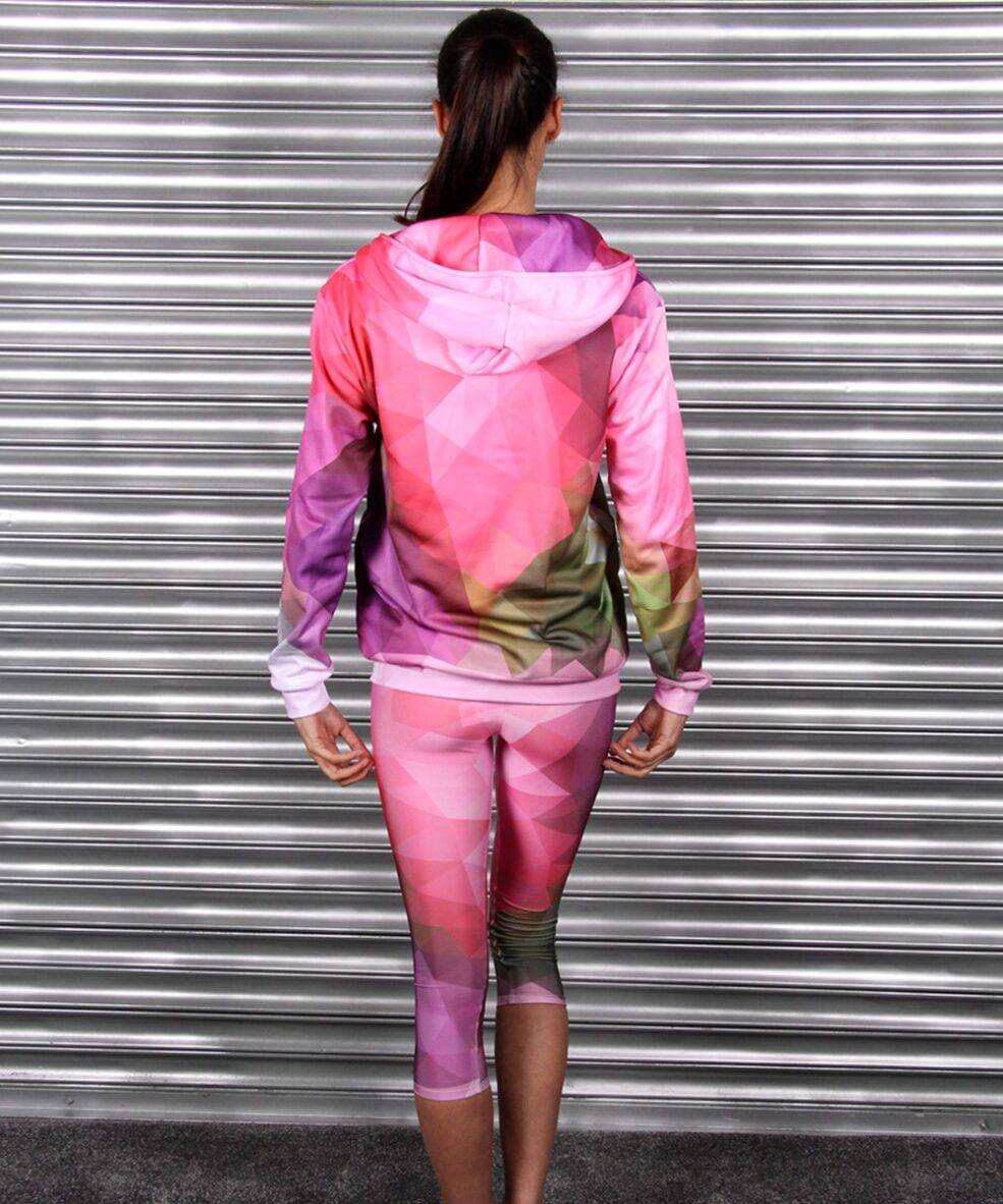 alila-active-violet-geometric-hoodie-mr-gugu-crop