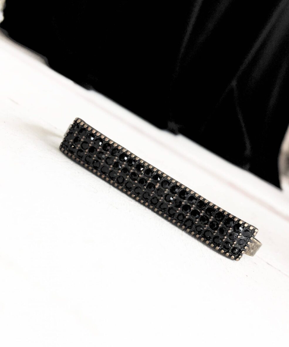 Alila Black Crystal Three Finger Ring