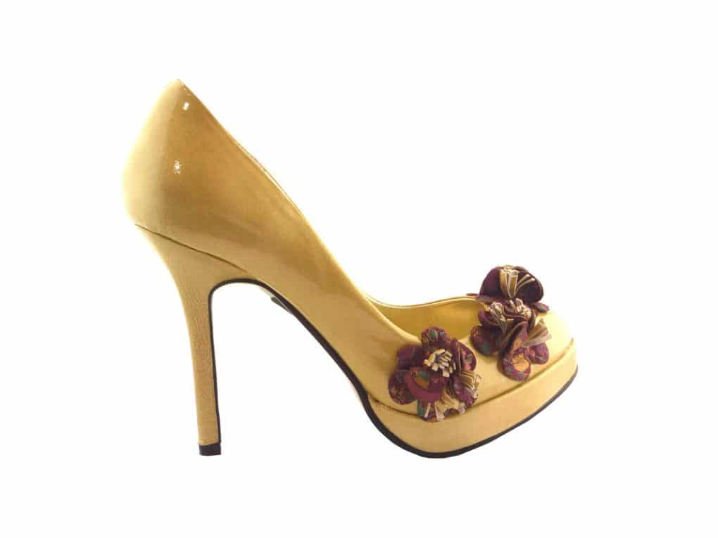 Minette-patent-flower-round-toe-heels-Alila