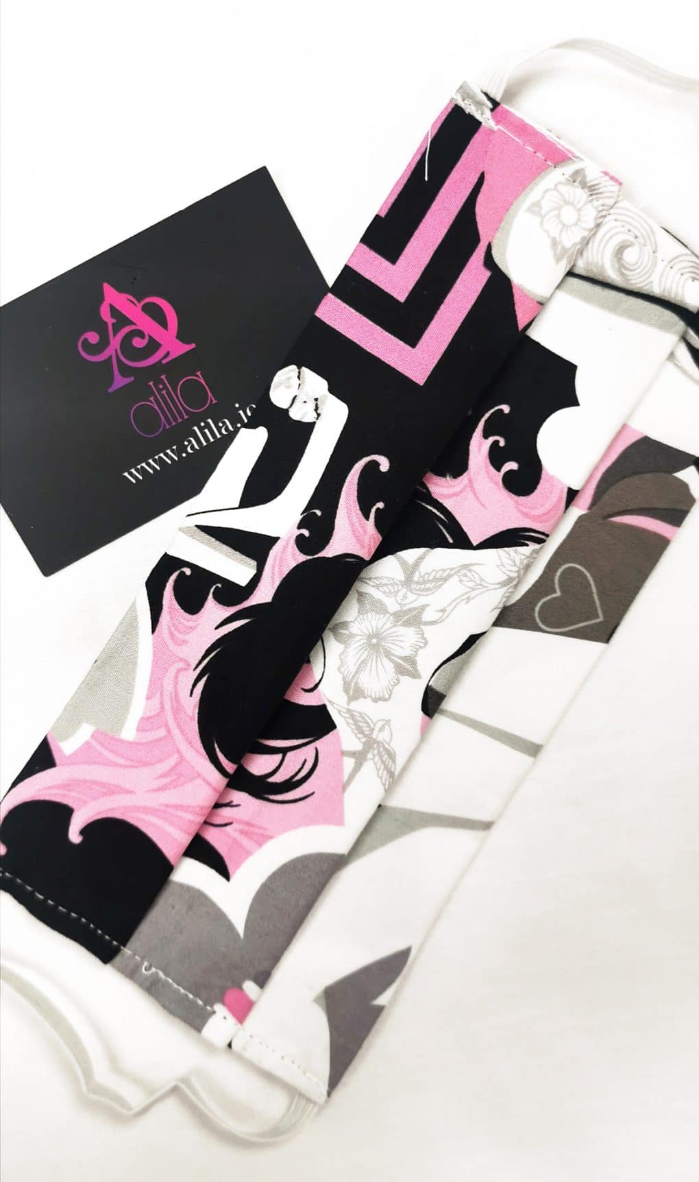 Tattoo-Pink-and-black-face-mask-Alila