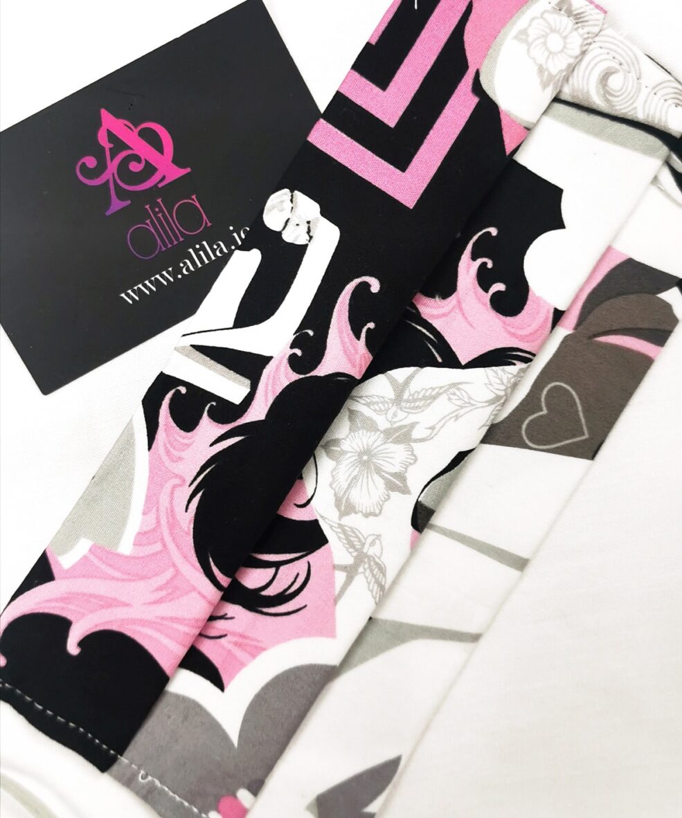 Tattoo-Pink-and-black-face-mask-Alila